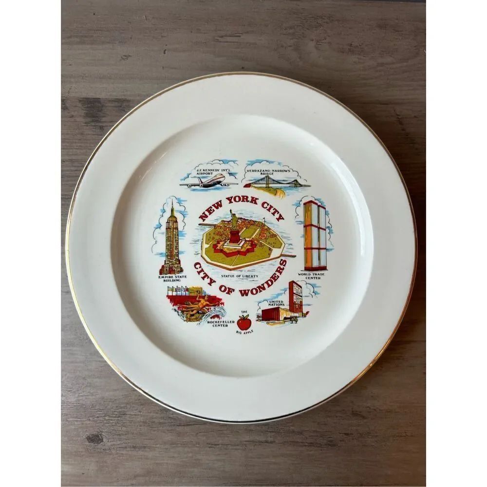 Vintage New York City Decorative Plate Twin Towers Memory